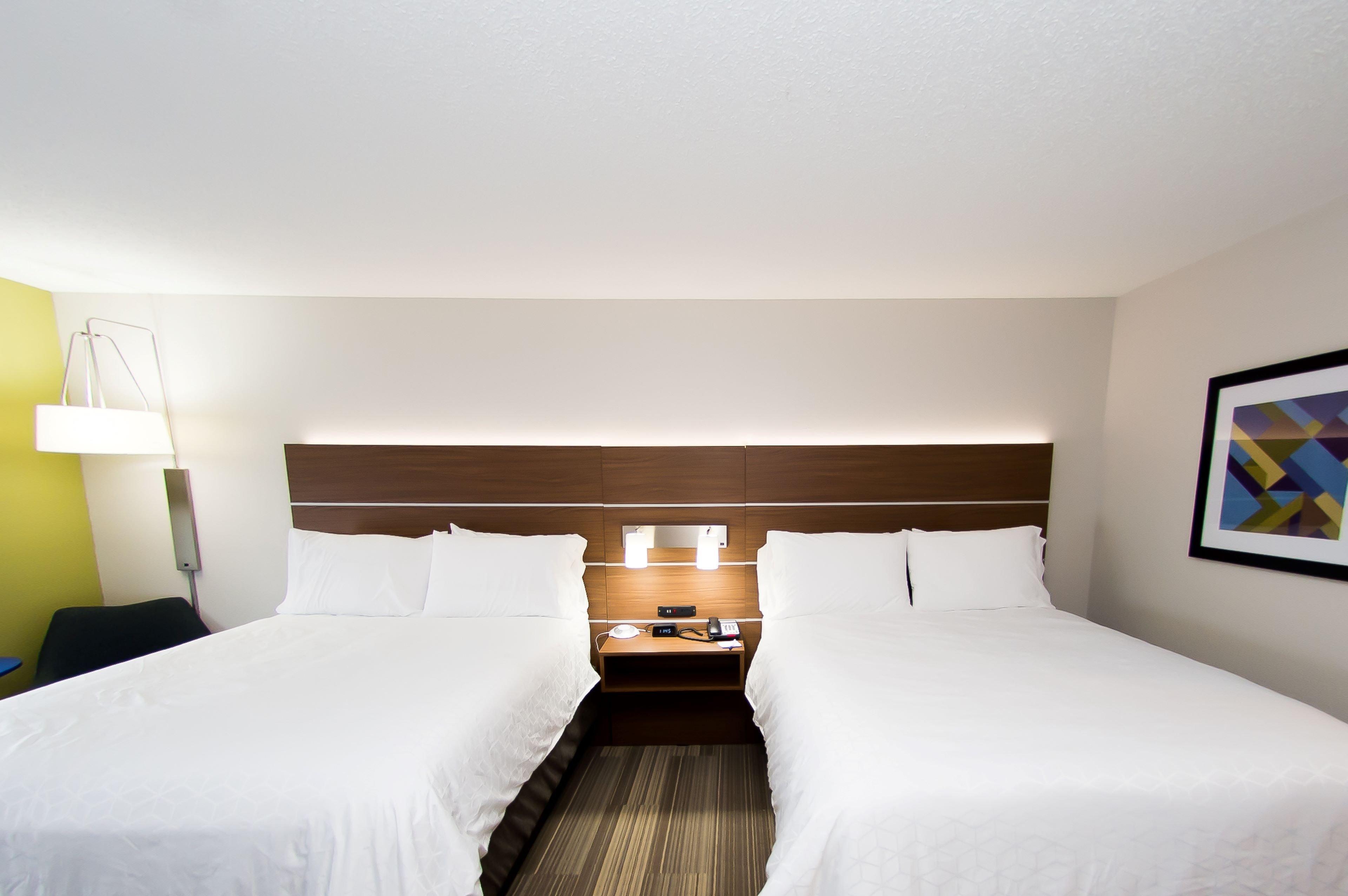 Holiday Inn Express & Suites Statesville Bagian luar foto