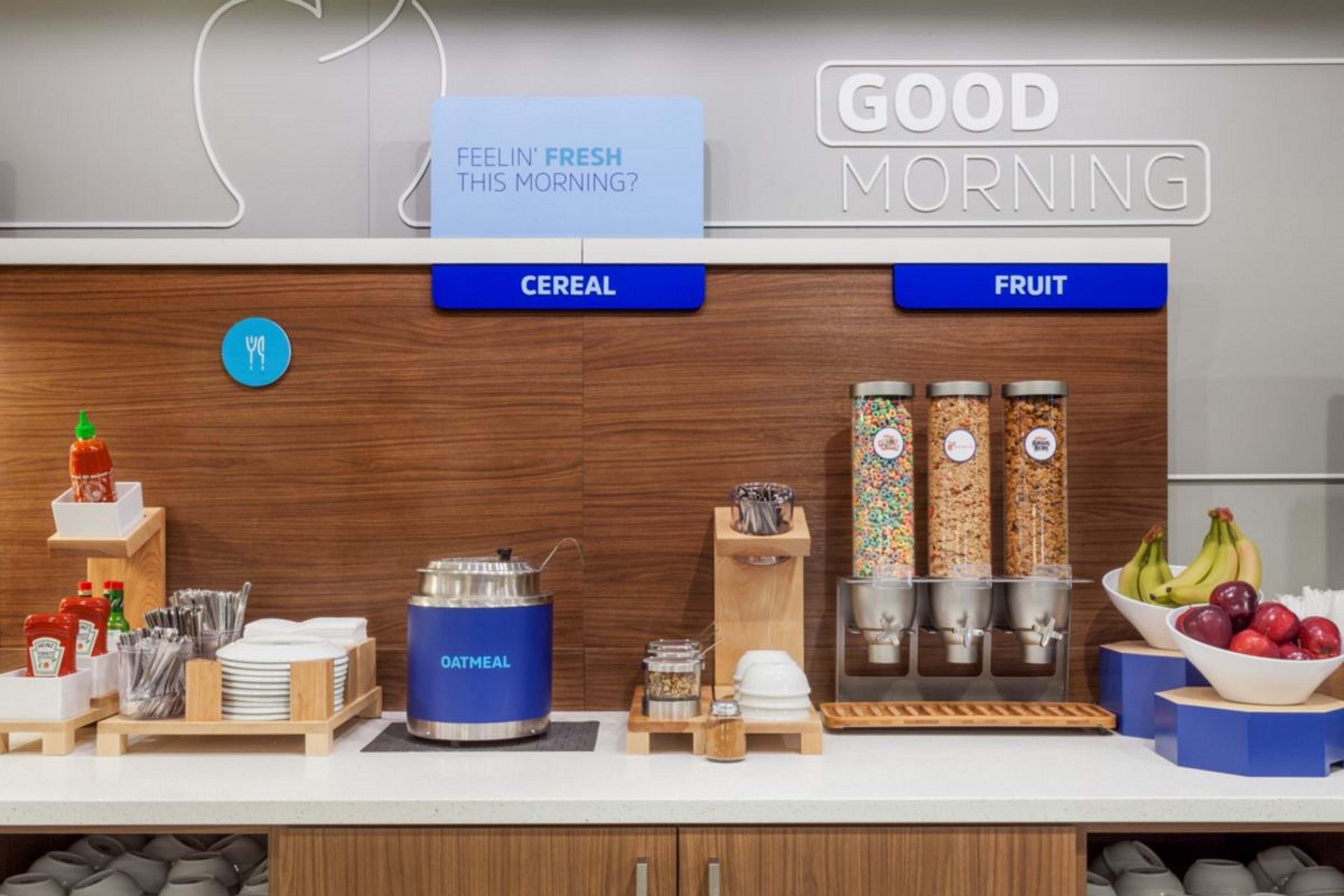 Holiday Inn Express & Suites Statesville Bagian luar foto
